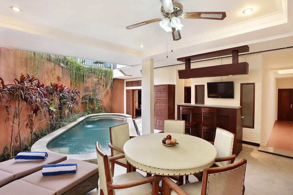 The Batu Belig Hotel & Spa Seminyak Exterior foto