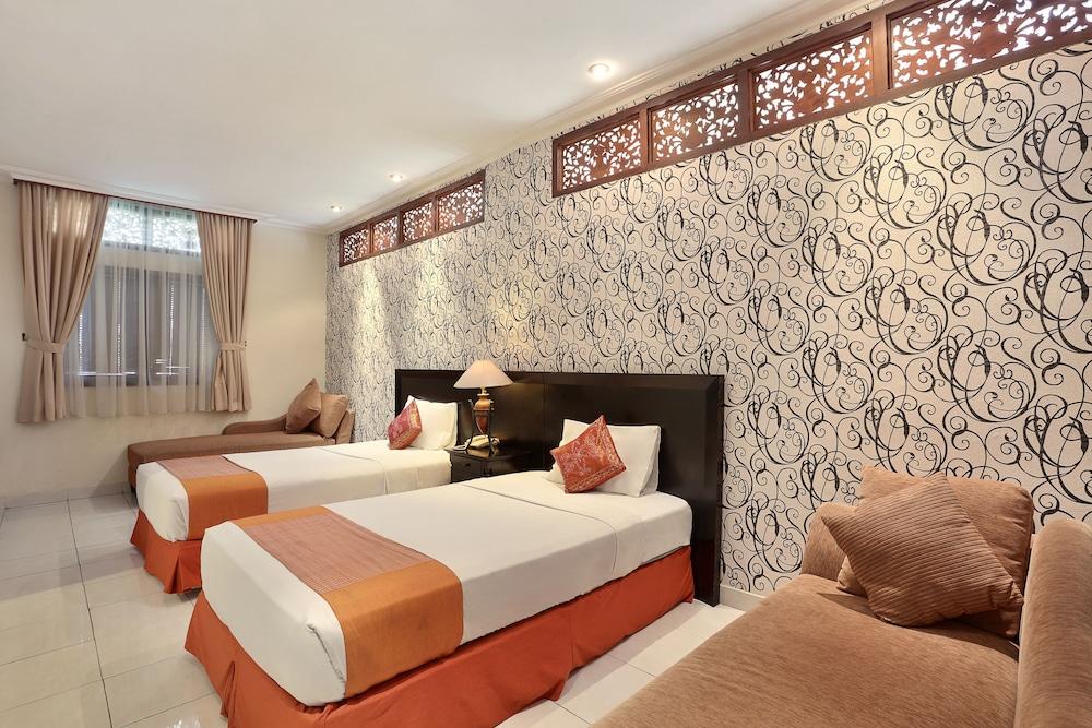 The Batu Belig Hotel & Spa Seminyak Exterior foto
