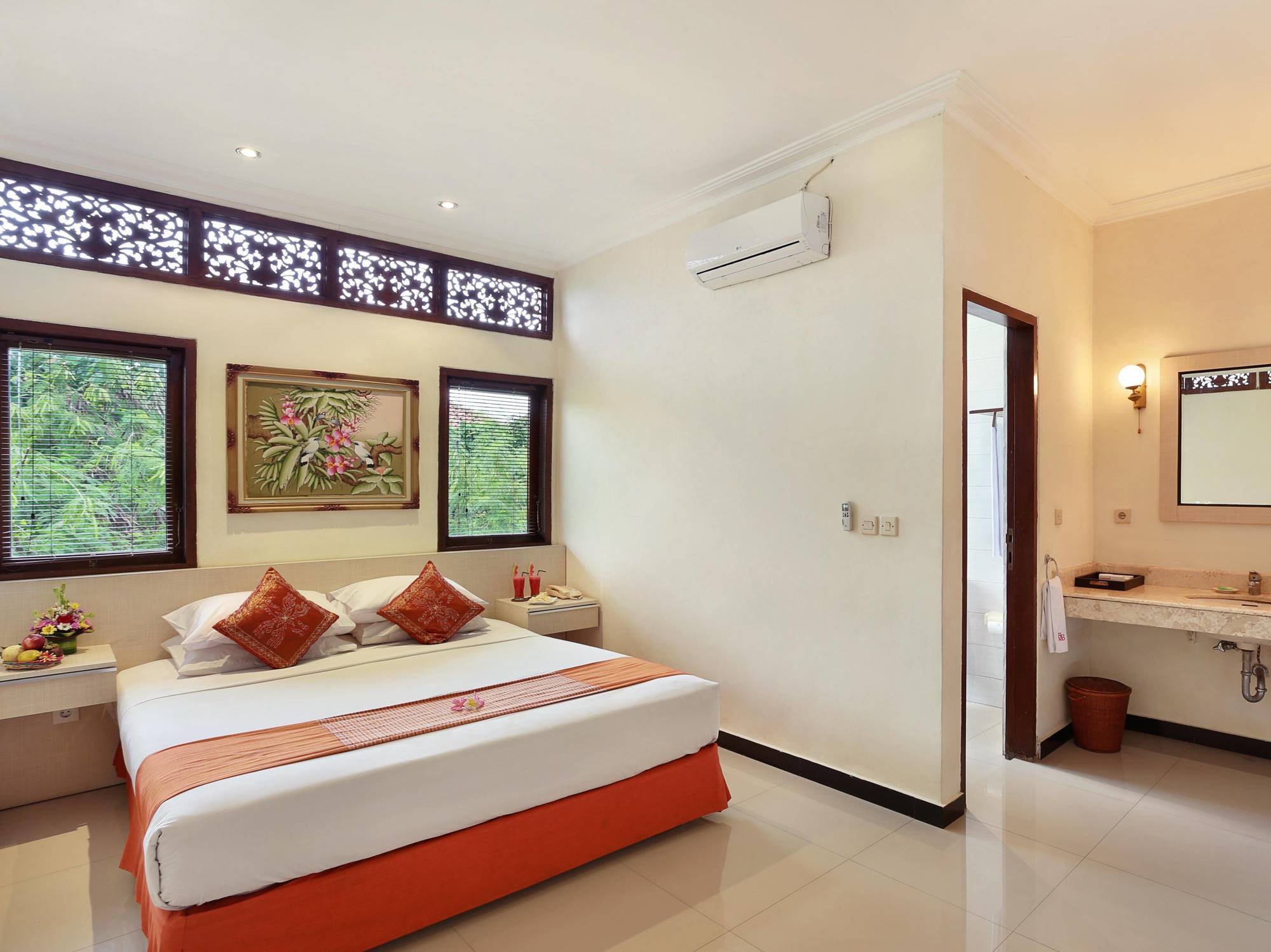 The Batu Belig Hotel & Spa Seminyak Exterior foto