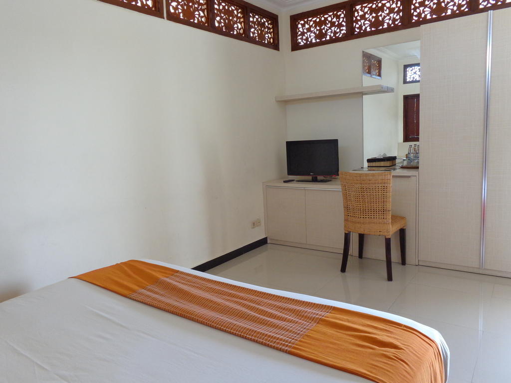 The Batu Belig Hotel & Spa Seminyak Exterior foto